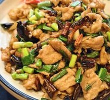 Yunnan-style Stir-fried Pork
