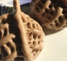 Walnut Bun