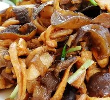 Wood Ear Mushroom Stir-Fried with Pork Strips