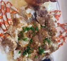 Stir-Fried Lobster with Garlic and Vermicelli