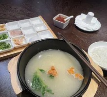 Stepping Up Crossing-the-Bridge Rice Noodles