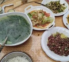 Stir-fried Water-Soaked Greens with Red Beans
