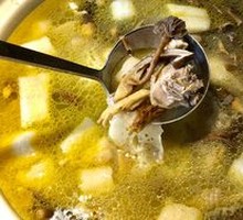 Wild Mushroom Stewed Free-range Chicken