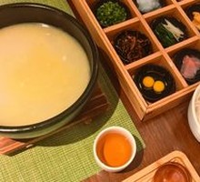 Yunnan Golden Soup Crossing-the-Bridge Rice Noodles