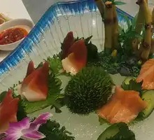 Sashimi Salmon and Scallops