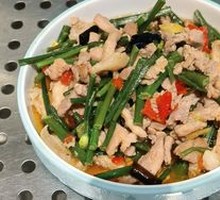 Stir-fried Leek Flowers with Pork