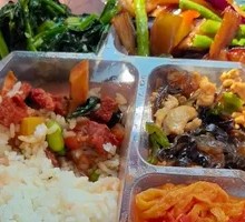 One Meat and Three Vegetables Chinese Fast Food