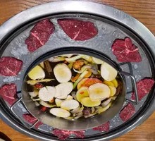 Yunnan Ethnic Specialty Pot