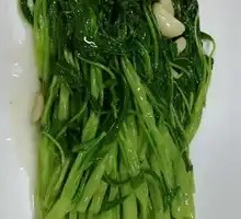 Stir-Fried Water Spinach with Garlic