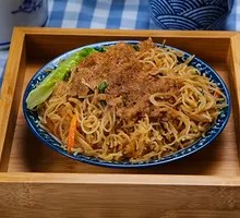 Stir-Fried Rice Noodles with Pork Strips