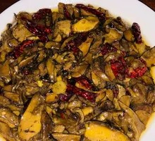 Dry Chili Stir-fried Morel Mushroom
