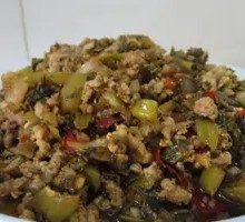 Sour Cabbage Stir-Fried with Minced Pork