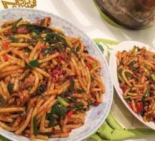 Stir-Fried Wide Rice Noodles