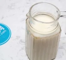 Yang's Walnut and Peanut Soy Milk