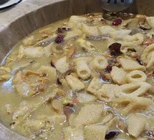 Chicken and Mushroom Hot Pot