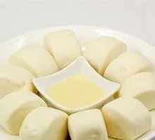 Creamy Steamed Buns