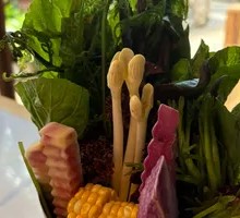 Mixed Wild Greens Platter