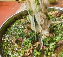 Beef Steak with Rice Noodles