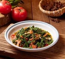 Tomato and Fermented Black Bean Stir-fried Water Brake Fern
