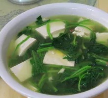 Bean Sprout and Tofu Soup