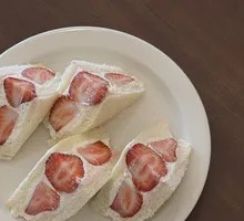 Creamy Green Grape Sandwich