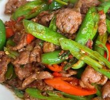 Sliced Beef with Green and Red Peppers