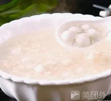 Baijiu Tangyuan
