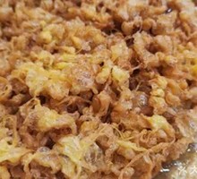 Fried Egg and Chicken Feet Luosifen