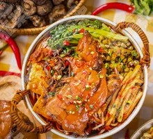 Pork Trotter Snail Noodles