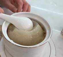 Sichuan贝 and Pear Stewed Bird's Nest