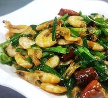 Stir-fried Leek with Small River Shrimp