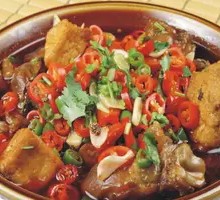 Green Garlic Stinky Tofu