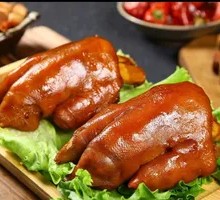 Spiced Braised Pig Trotters