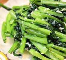 Garlic Stir-Fried Bok Choy