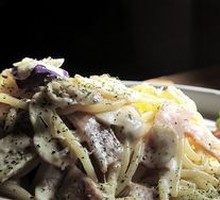 Creamy Mushroom Bacon Pasta