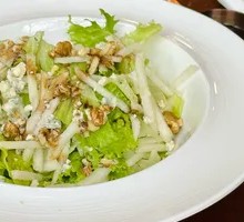Pear and Black Vinegar Salad