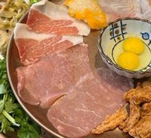 Traditional Crossing-the-Bridge Rice Noodles