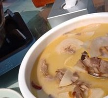 Papaya and Pork Trotter Stew