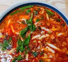 Qijing Traditional Private Kitchen Small Pot Rice Noodles