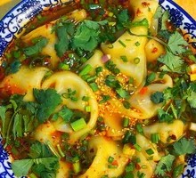 Yunnan-style Sour Spicy Dumplings