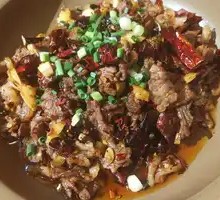 Stir-Fried Beef with Yellow Onion