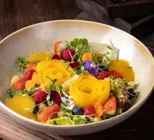 Manshi Mu Mango Rose Salad