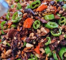 Fried Milk Mushroom with Aromatics