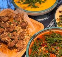 Tomato Stir-fried Water Fern Salad