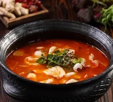 Sour Fish Slices with Litsea Cubeba