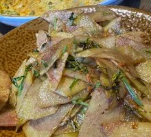 Ligusticum Chuanxiong Stir-fried Purple Potato Slices