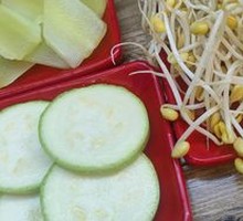 Bean sprouts