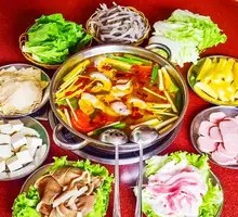 Sour Cabbage Pork Trotter Pot