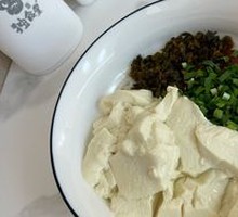 Tofu pudding rice noodles