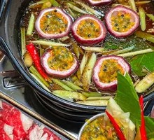 Vietnamese Passion Fruit Pineapple Pot